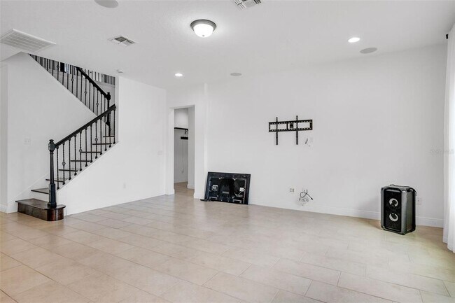 Building Photo - 14289 Lake Preserve Blvd