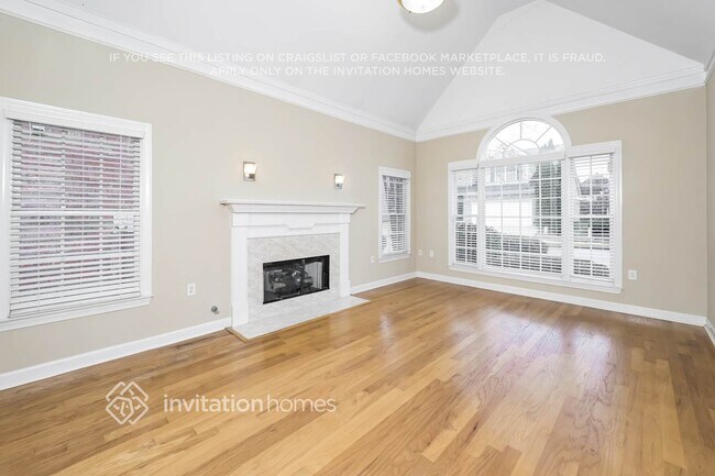 Building Photo - 1920 Hickory Station Cir