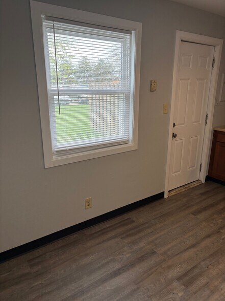 Building Photo - 205 Buckeye Cir