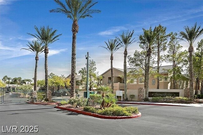 Building Photo - 2052 Jade Creek St