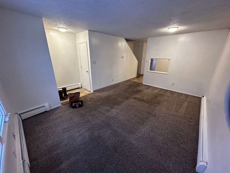 Building Photo - 4104 San Roberto Ave