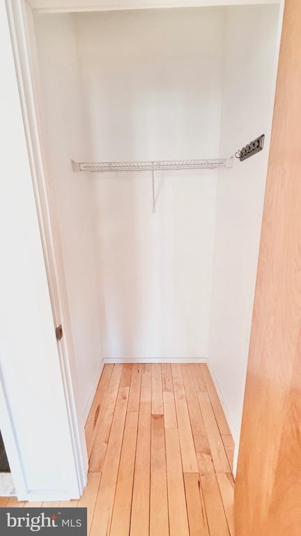 Building Photo - 136 N 3rd St