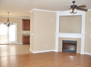 Building Photo - 4 Bedrooms, 3 Full Bathrooms and 1 Half Bath