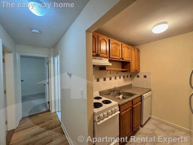 Building Photo - 80 Highland Ave