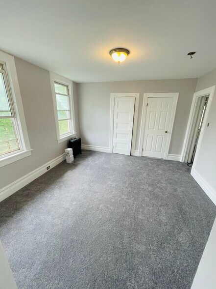 Spacious Living room - 10 Amackassin Ter