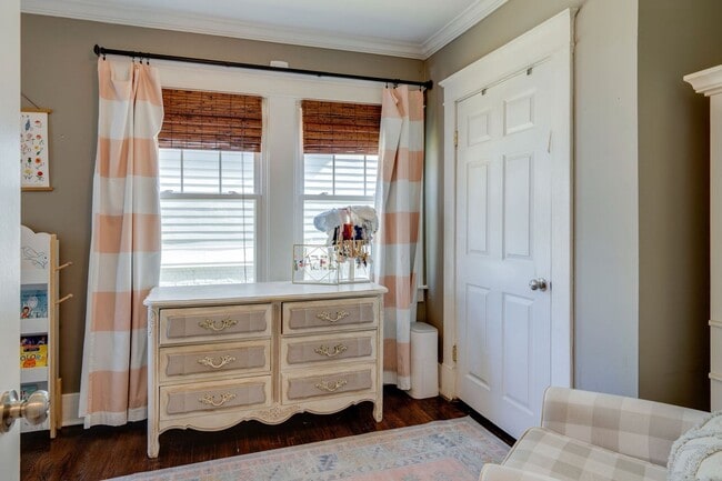 Building Photo - Beautiful Cleveland Park Bungalow, just 2 ...