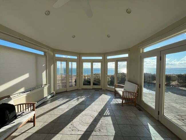 Building Photo - 42 Oak Bluff Cir