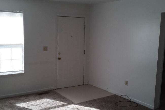 Building Photo - 538 Nova St