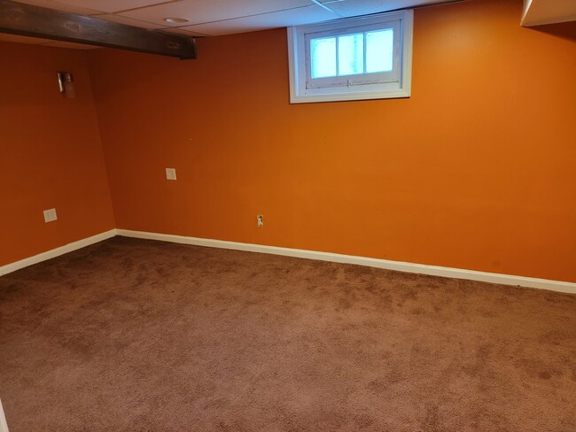 Building Photo - 508 Skyline Dr