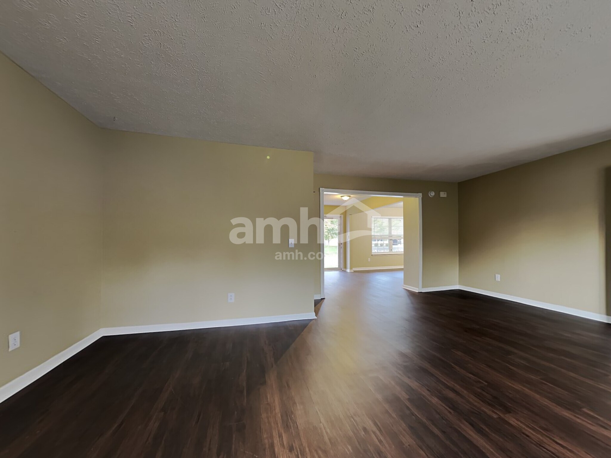 Building Photo - 10755 Talisman Dr