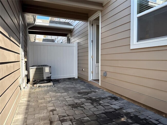 Building Photo - 2962 Voyager Ave