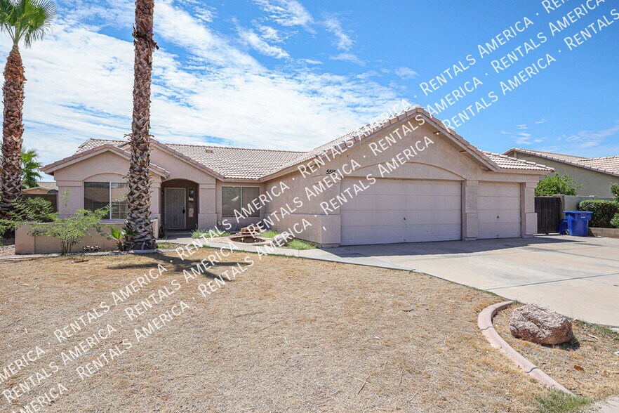 Building Photo - 5515 E Farmdale Ave