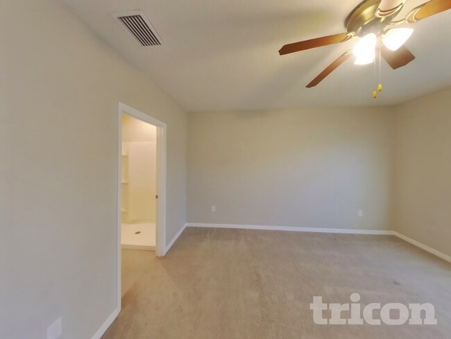 Building Photo - 6632 Seaway Dr