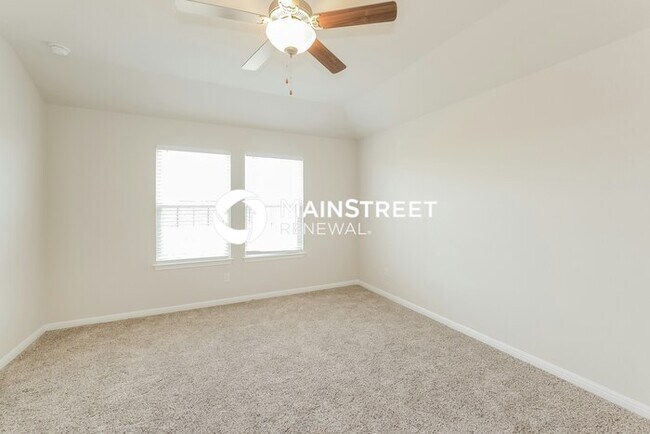 Building Photo - 3 Bedroom Pet-Friendly Home in Hutto, TX w...