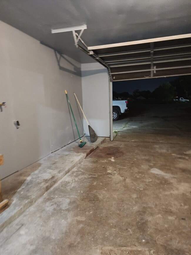 Building Photo - 517 S Downing St