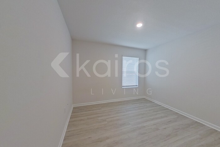 Building Photo - 123 Swallowtail Ln