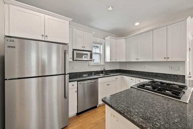 Building Photo - 2536 Massachusetts Ave