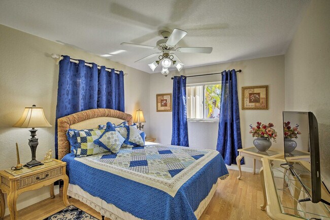 Building Photo - 421 SE 4th Pl