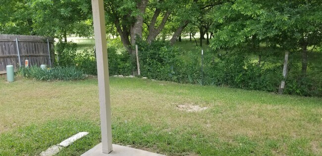 Building Photo - 2305 Upland Bend Dr