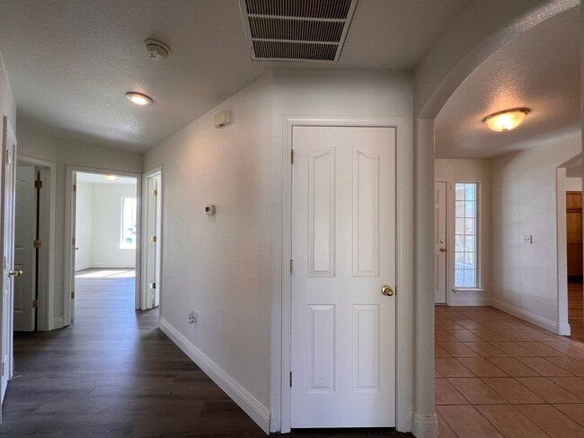Building Photo - Nice 3 Bedroom home in Fallon, NV