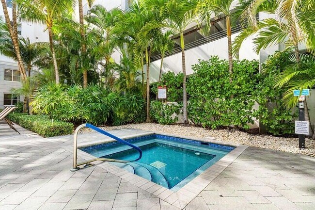 Building Photo - 1660 Renaissance Commons Blvd