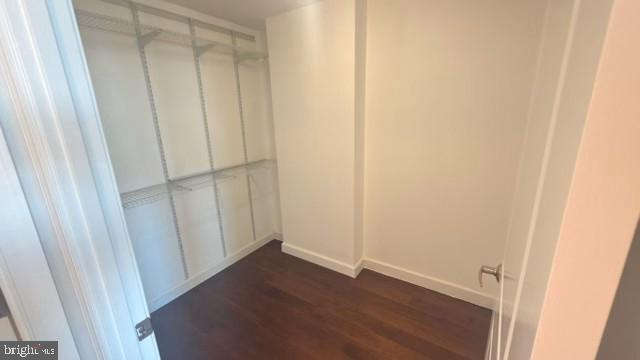 Building Photo - 5750 Bou Ave