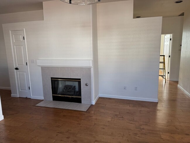 Building Photo - Home for Rent in Gold River, CA