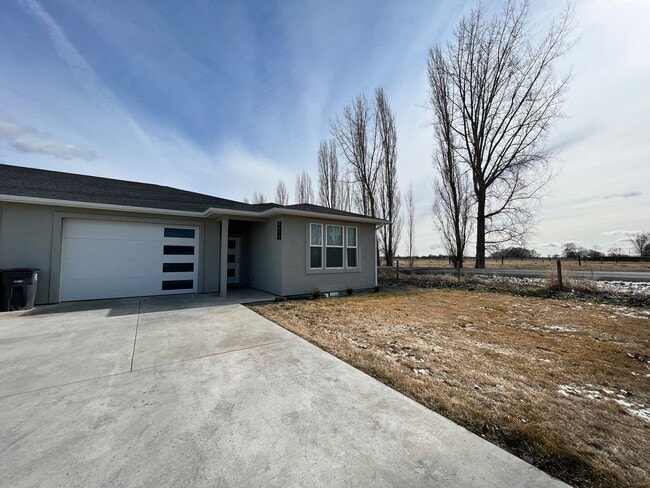 Primary Photo - Newer Construction Condos in Moses Pointe!