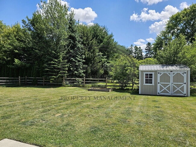 Building Photo - 6625 Wesley Dr