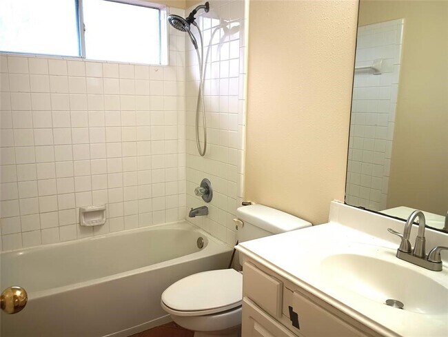 Building Photo - 14810 Horse Creek Ln