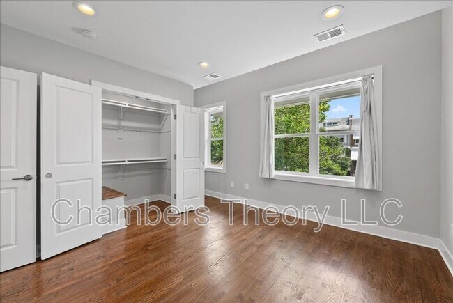 Building Photo - 1273 Oates St NE