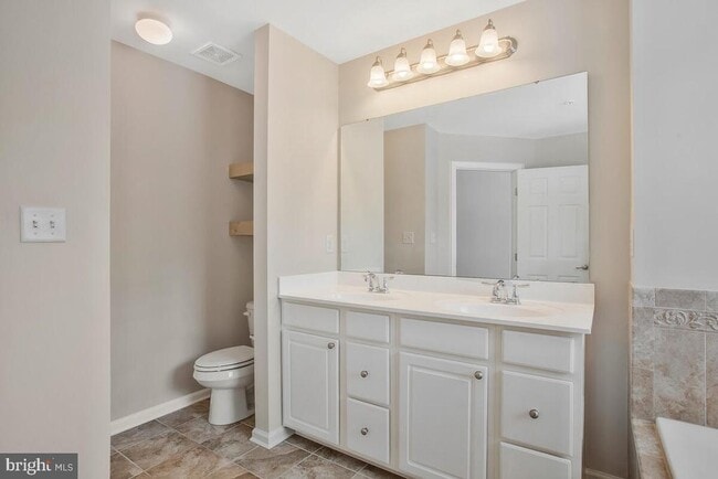 Building Photo - 9612 Hammonds Overlook Ct