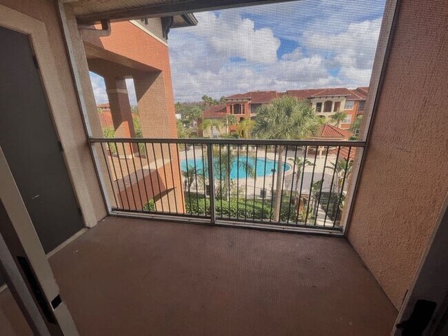 Building Photo - 5578 Metrowest Blvd