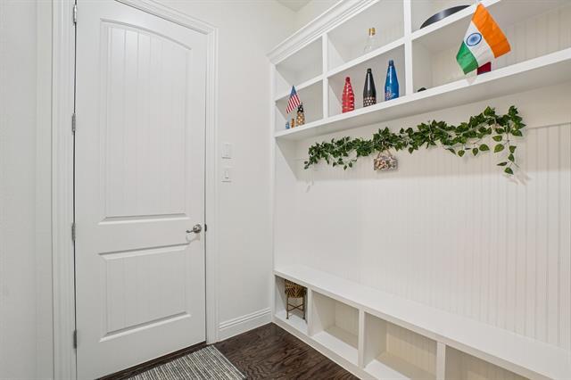 Building Photo - 17220 Eastbrook Dr