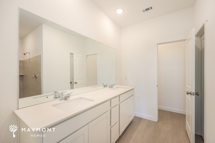 Building Photo - 407 Kayden Ct