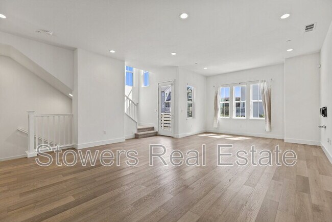 Building Photo - 2012 Confidence Wy