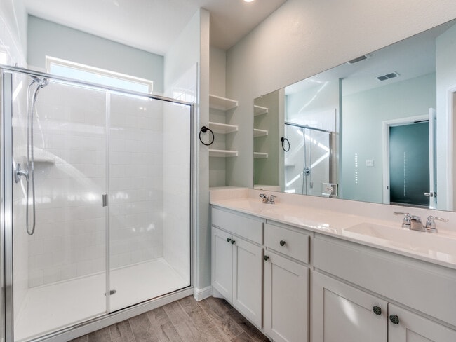 Building Photo - 181 Driftoak Dr