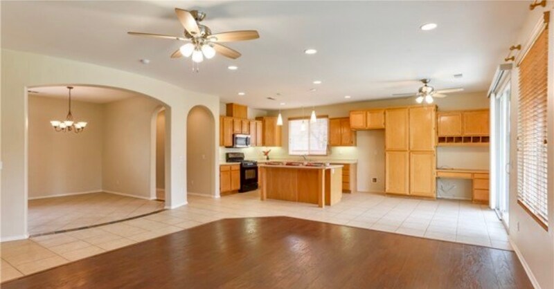 Building Photo - 1027 Lyra Way