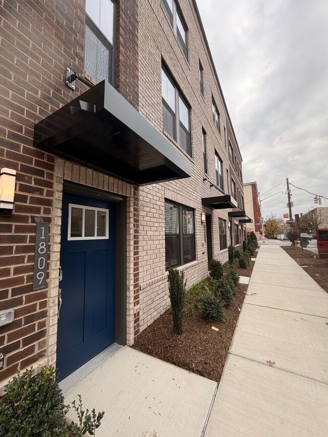 Building Photo - Newly Constructed 3bed/3.5 bath townhome available in fall!