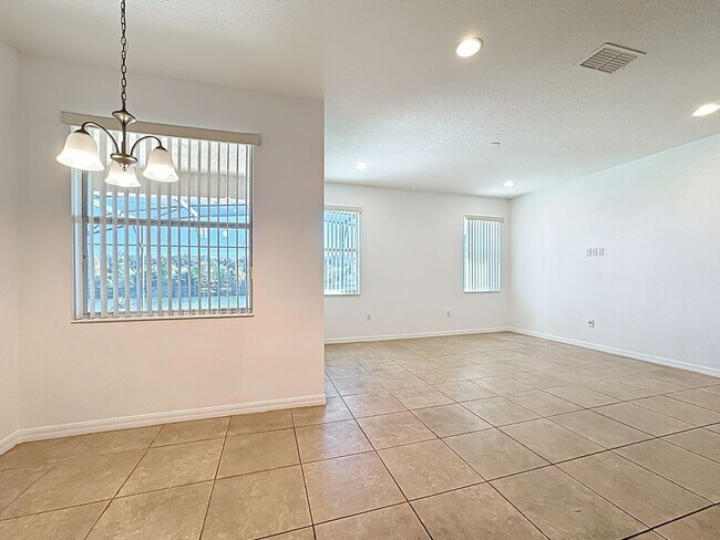 Building Photo - Pool Home-Bella Lago-3786 Eagle Isle Kissimmee FL 34746