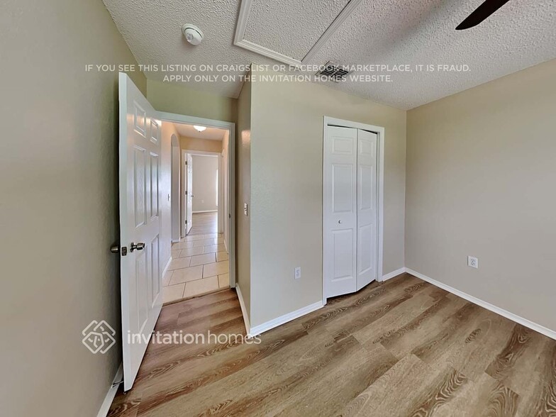 Building Photo - 5262 Miriam Dr