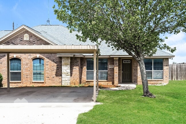 Building Photo - 123 Jolin Ln