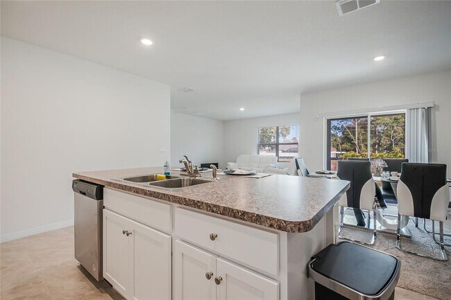 Building Photo - 1126 Chichester Ct