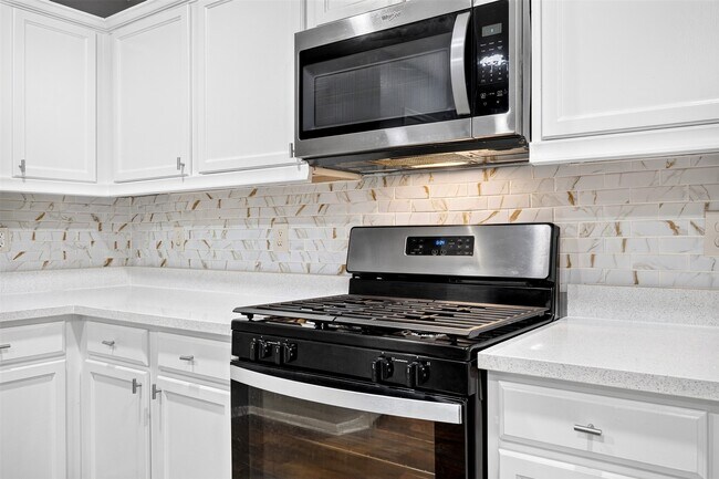 Building Photo - 20722 Fair Castle Dr