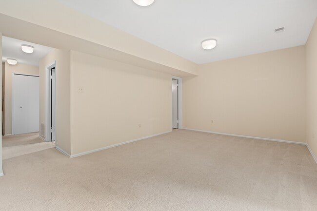 Building Photo - 11740 Stonegate Ln