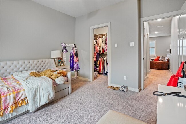 Building Photo - 2711 Talsworth Dr