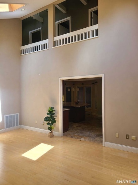 Building Photo - 925 Dunbar Hill Rd