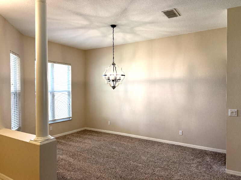 Building Photo - 708 Lakeworth Cir