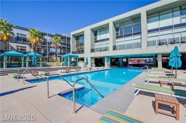 Building Photo - 8925 W Flamingo Rd