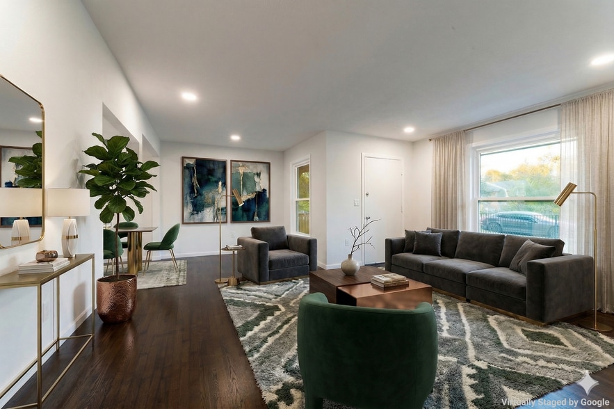 Building Photo - 1315 Whitley Dr